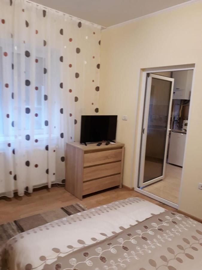 Apartament Andreas Διαμέρισμα Αράντ Εξωτερικό φωτογραφία